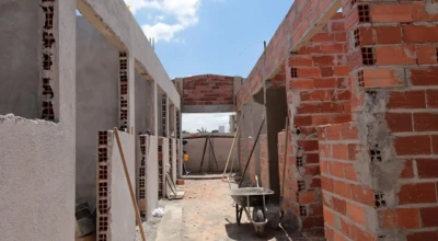Foto das construções do centro CATA