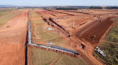 Vista aérea do polo aeronáutico.