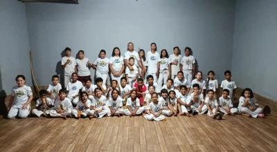 Foto dos professores e alunos do projeto Geração de Valor.
