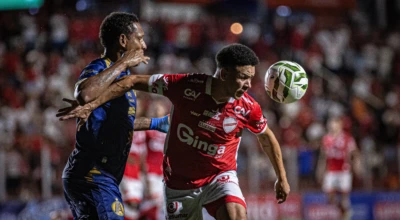 Aparecidense perde fora