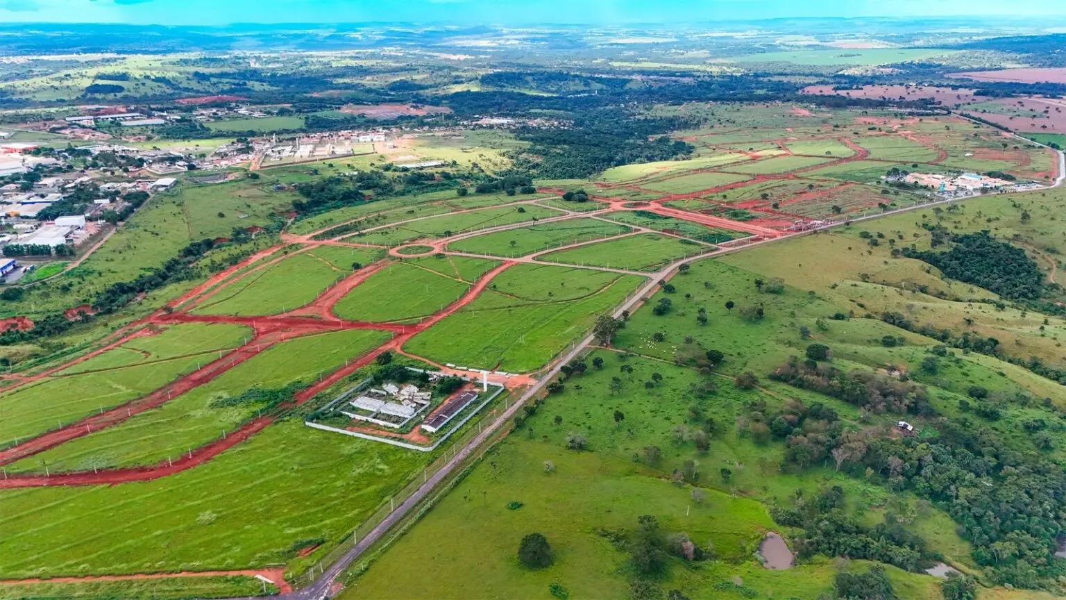 Vista aérea de regiões de Aparecida de Goiânia.