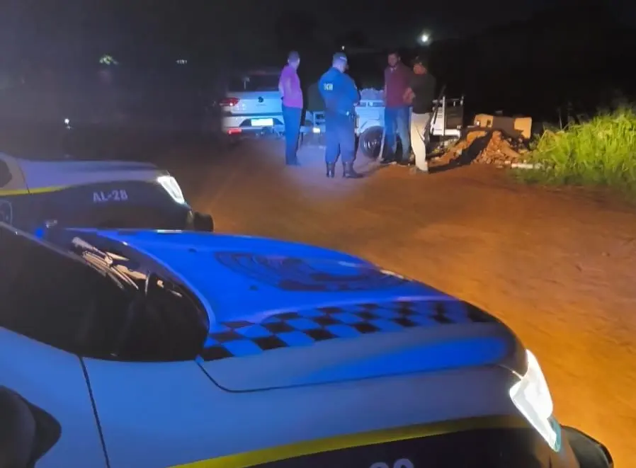 GCM atua em flagrante descartes irregulares em Aparecida.