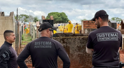 Equipe do Sistema Penitenciário no Cemitério Jardim da Esperança